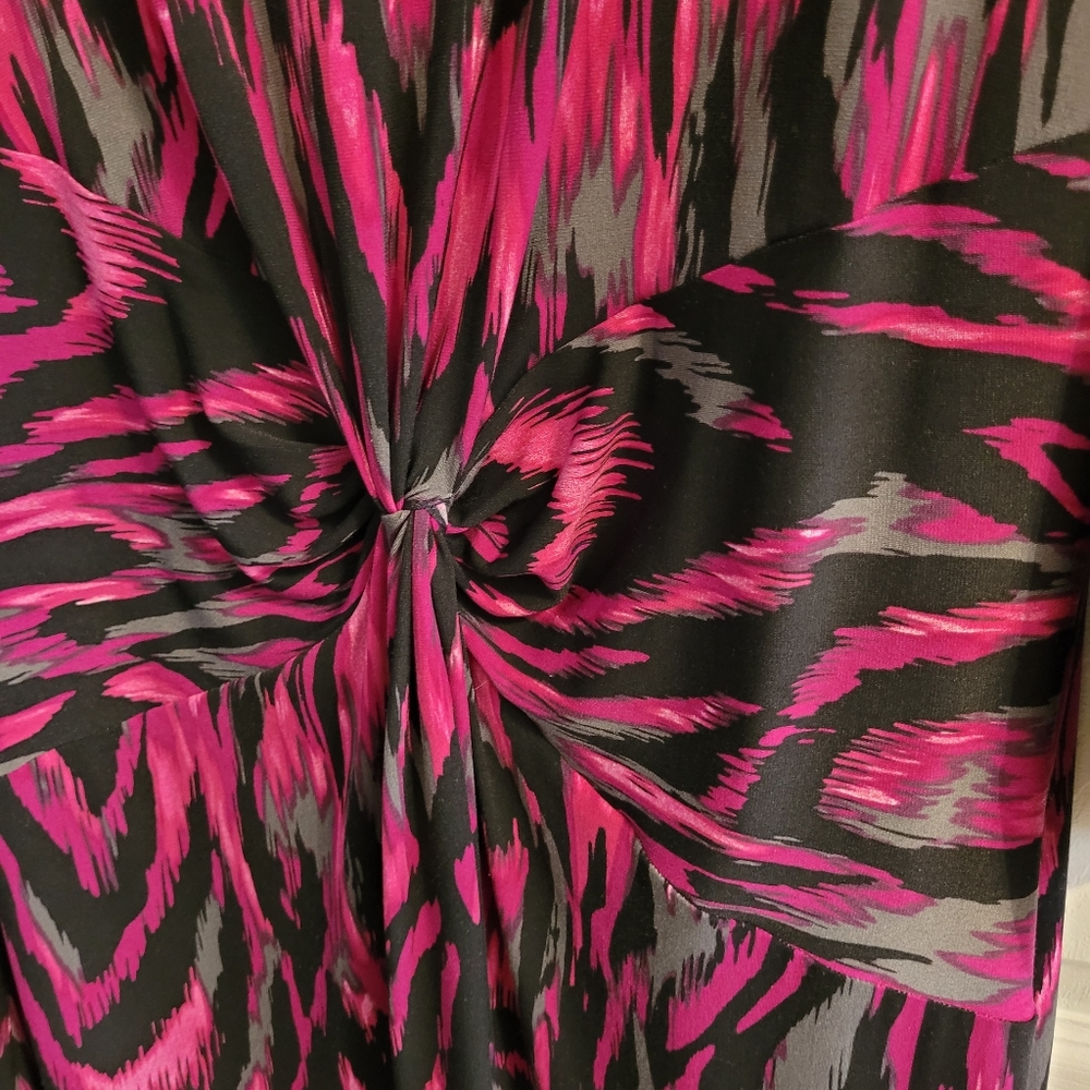 Ladies Dress - Picture 2 of 4